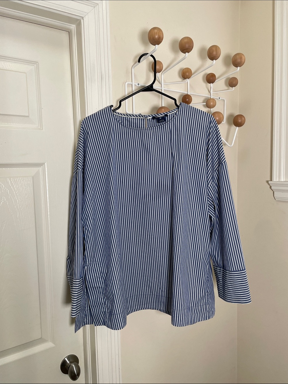 Woolrich - Preppy Long Sleeve Vertical Striped Shirt Top - Blue / White M